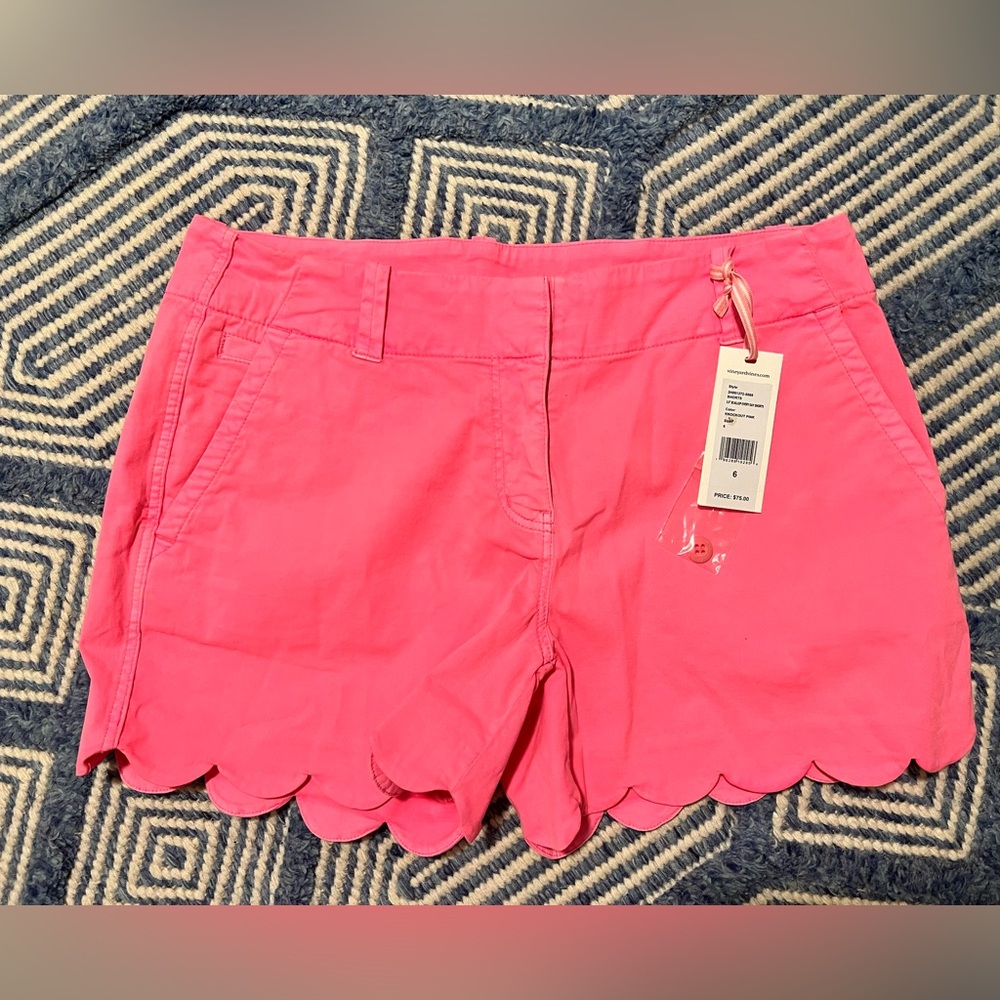 Vineyard Vines 3.5in scallop hem shorts size 6